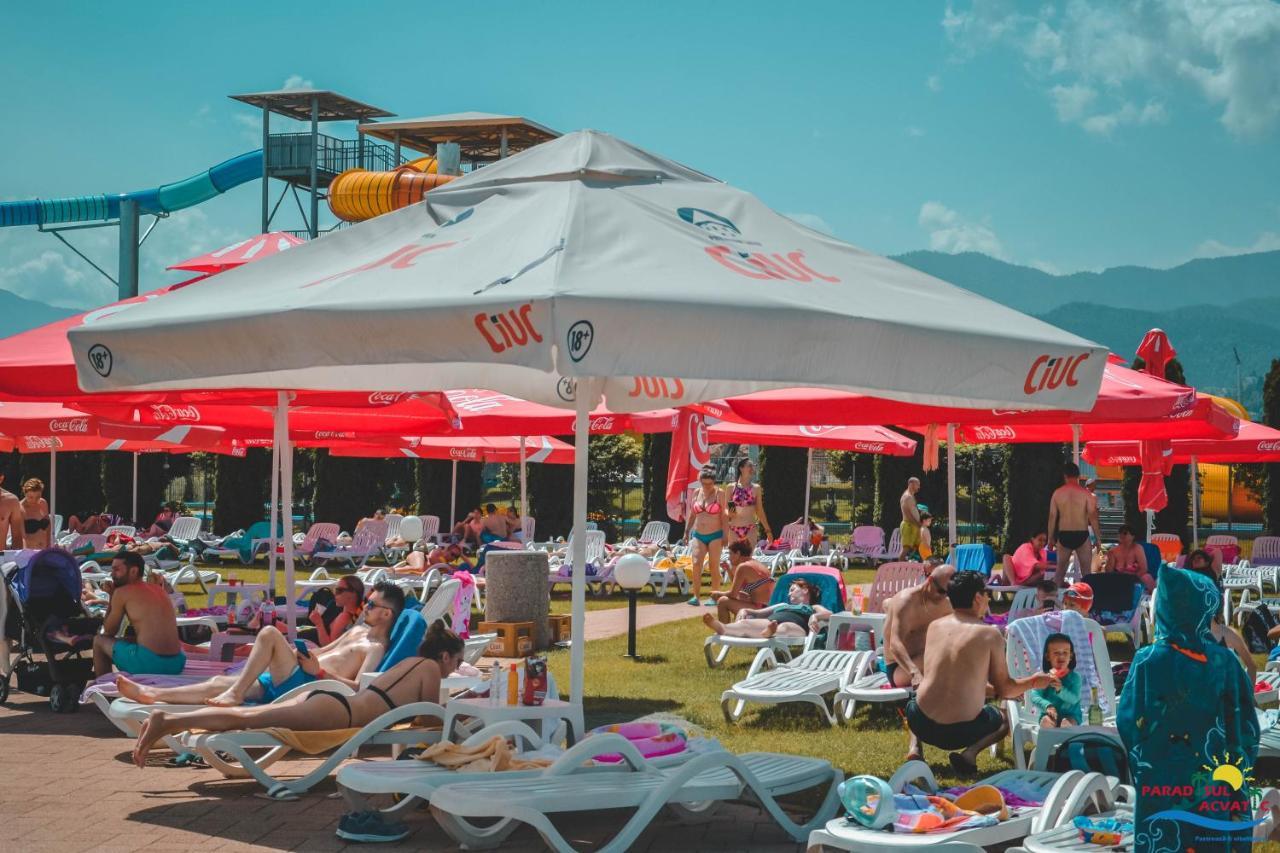 Hotel Alinalex - Paradisul Acvatic Брашов Экстерьер фото
