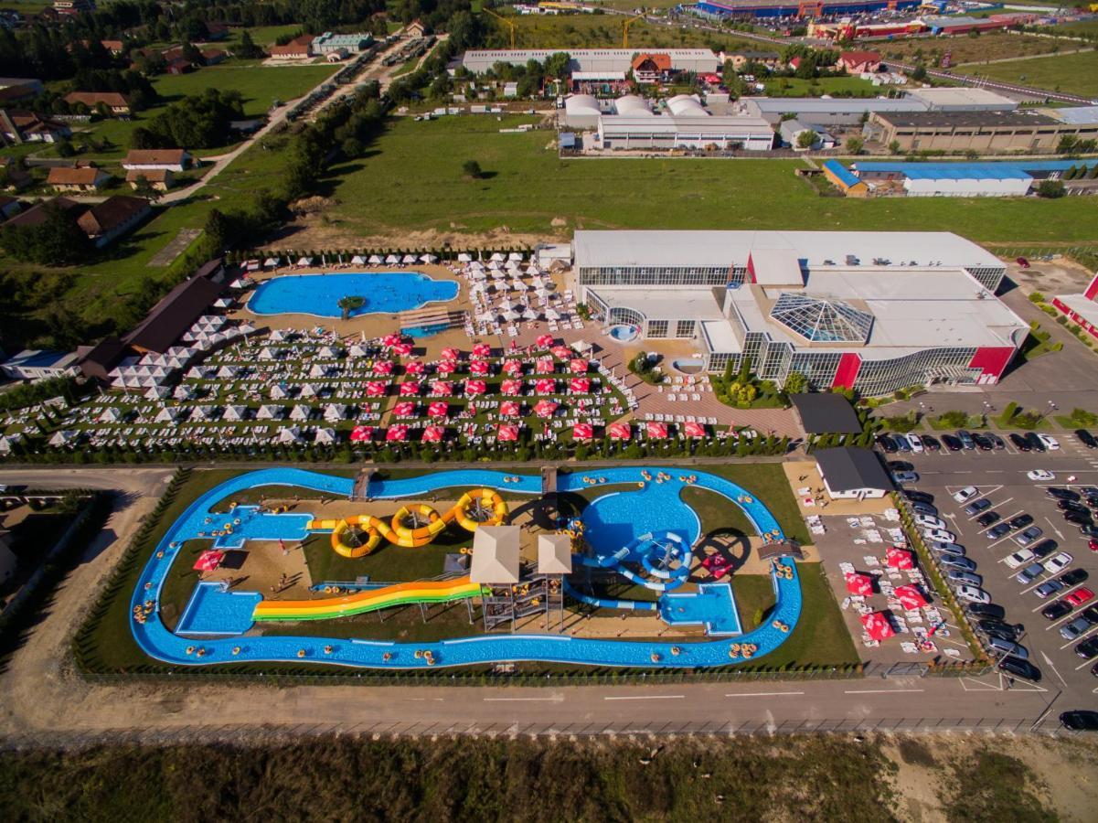 Hotel Alinalex - Paradisul Acvatic Брашов Экстерьер фото